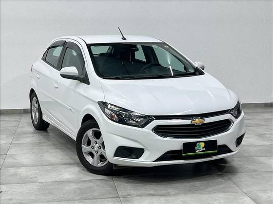 CHEVROLET ONIX 1.4 MPFI LT 8V FLEX 4P AUTOMÁTICO CHEVROLET ONIX 1.4 MPFI LT 8V FLEX 4P AUTOMÁTICO